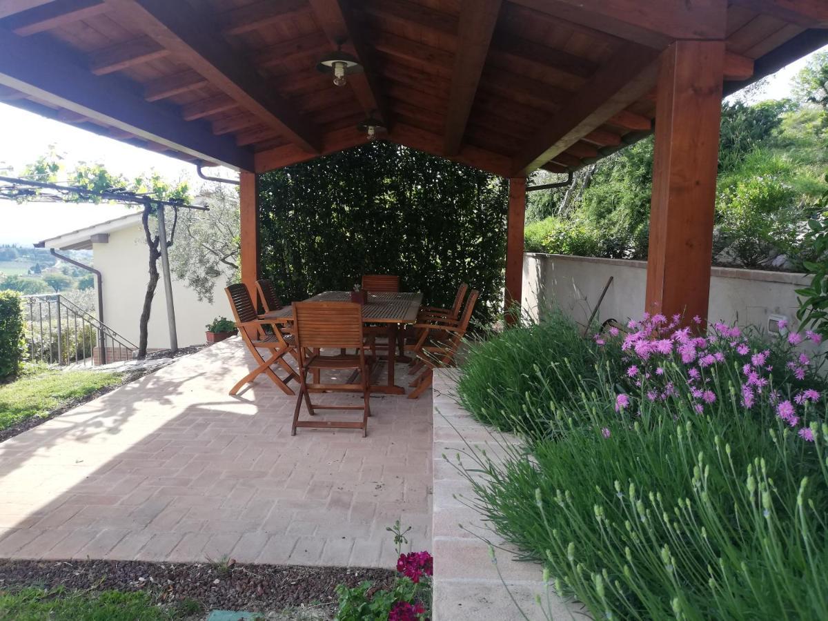 Bed and Breakfast La Casa Tra Gli Ulivi Asís Exterior foto